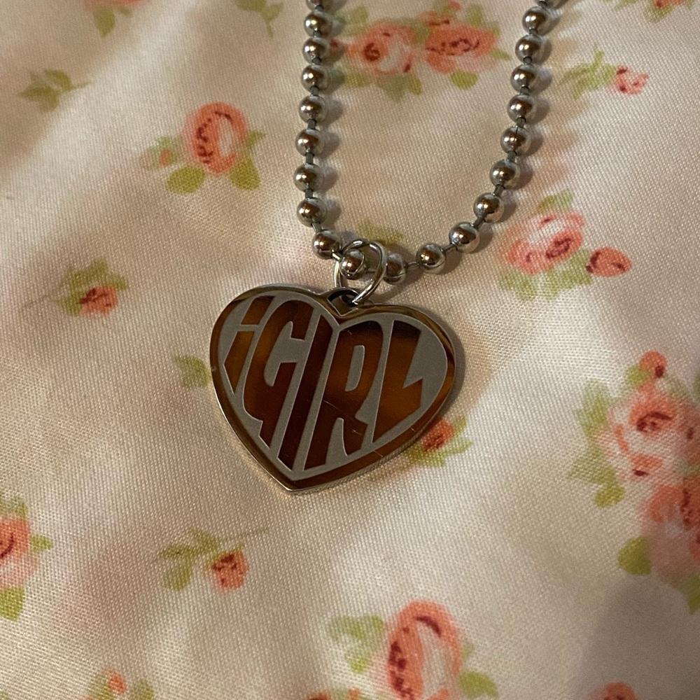 igirl ball chain necklace